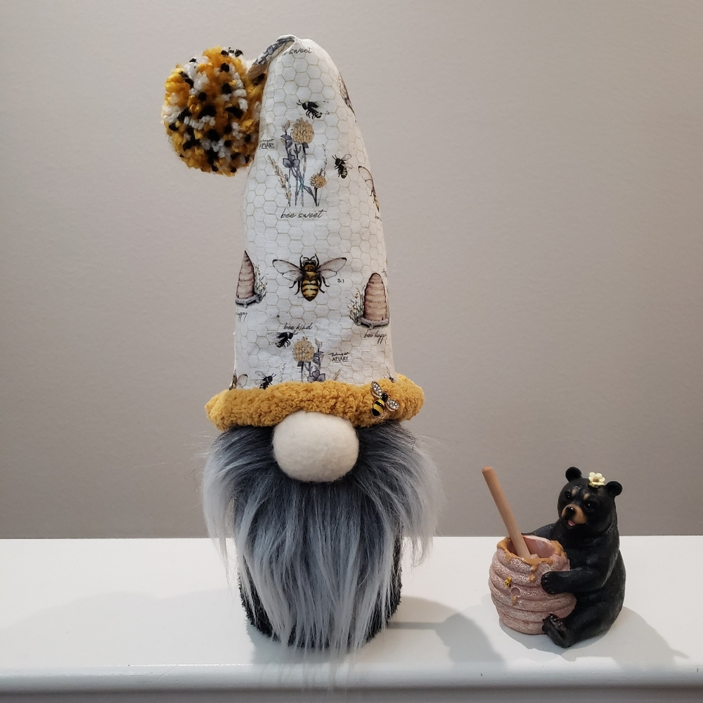 Bee theme gnome